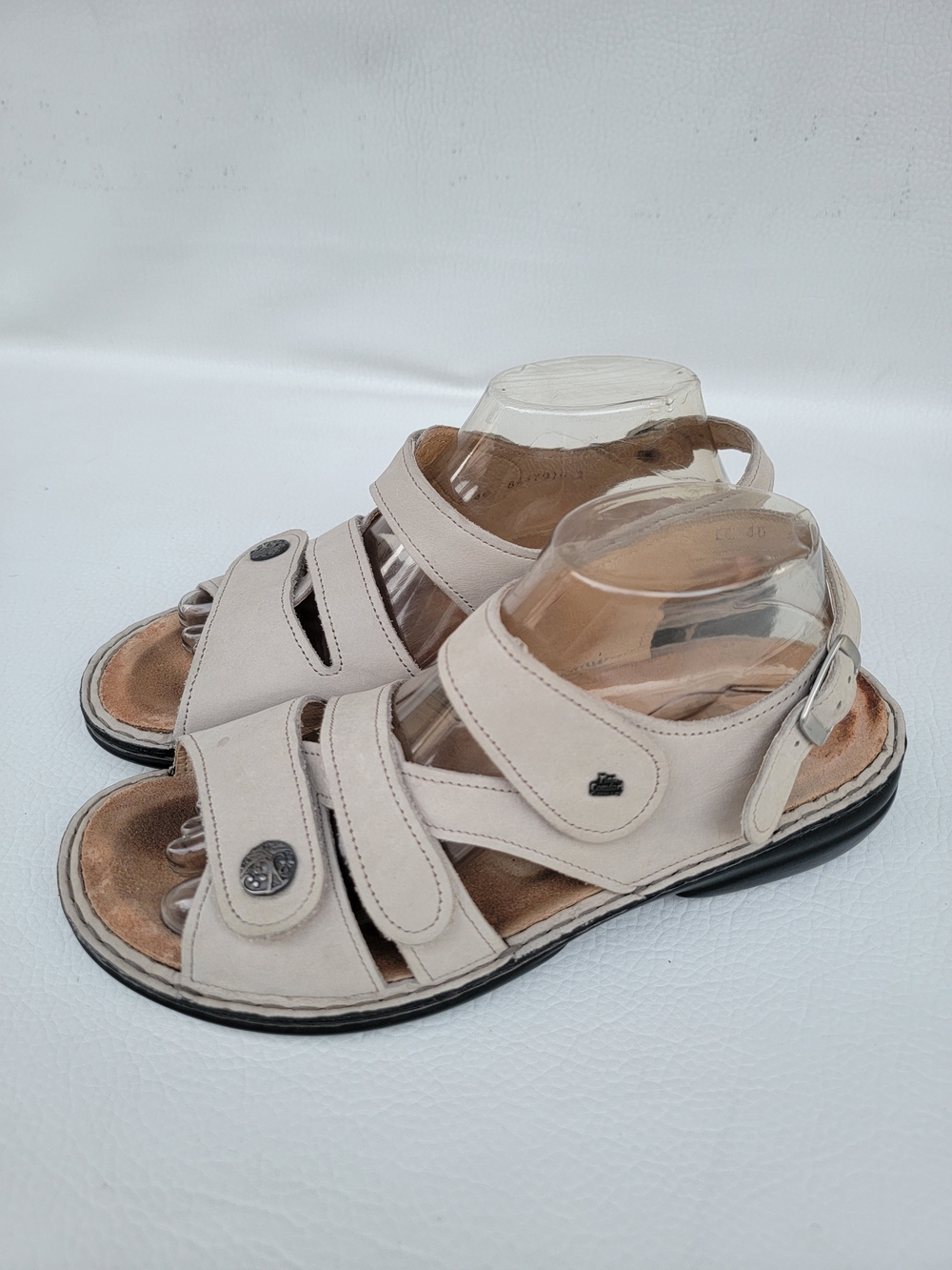 ComfortFit Women's Beige Strappy Adjustable Sandals